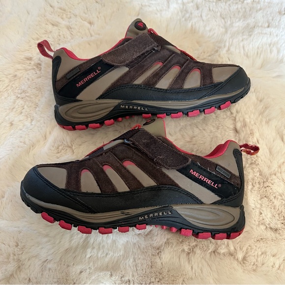 Kids Merrell Shoes - Picture 3 of 11